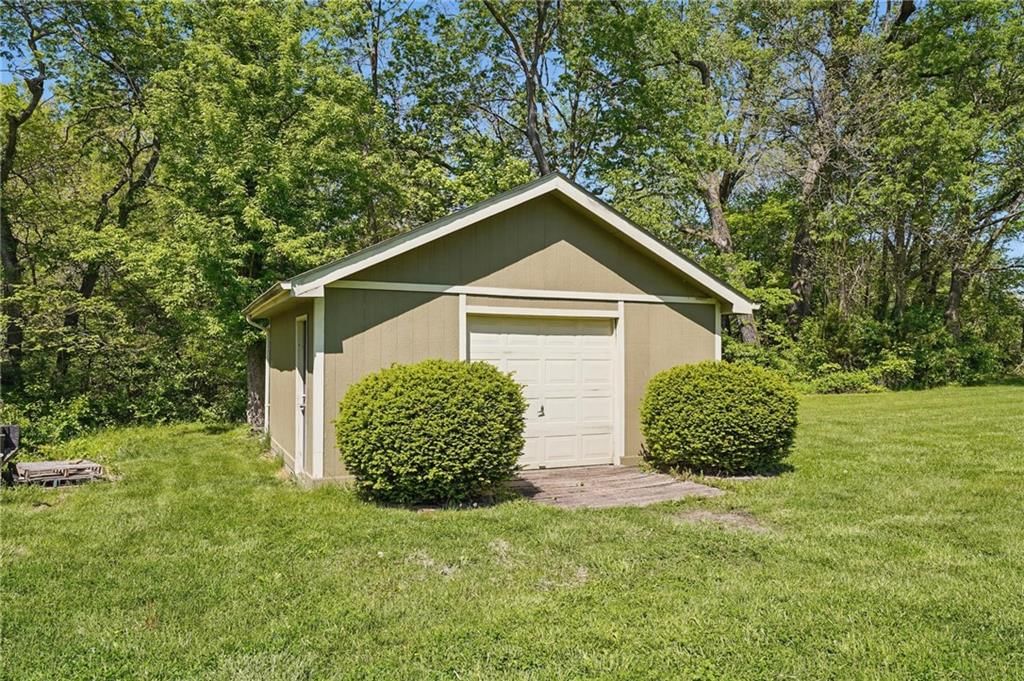18321 Crestview Drive — photo 38