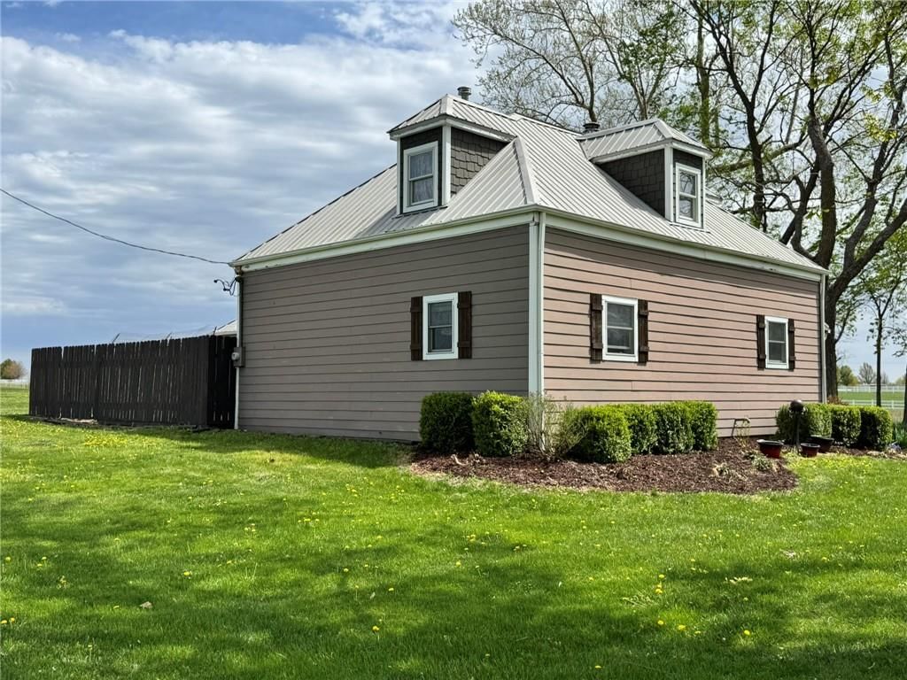 22497 Metcalf Road — photo 20