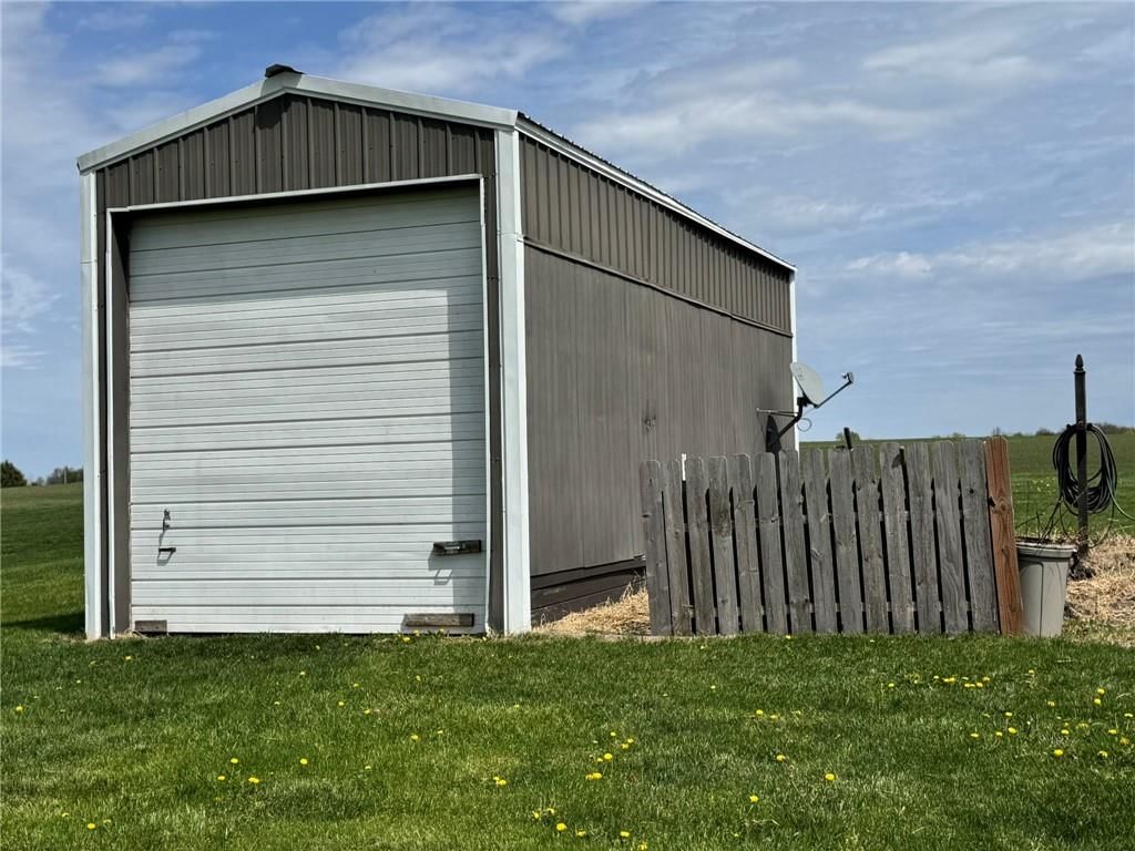 22497 Metcalf Road — photo 25