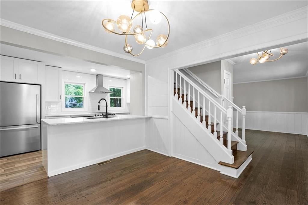 8308 W 61st Street — photo 3