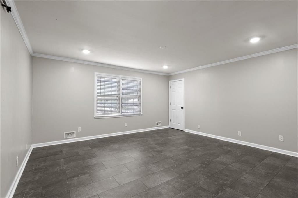 8308 W 61st Street — photo 5