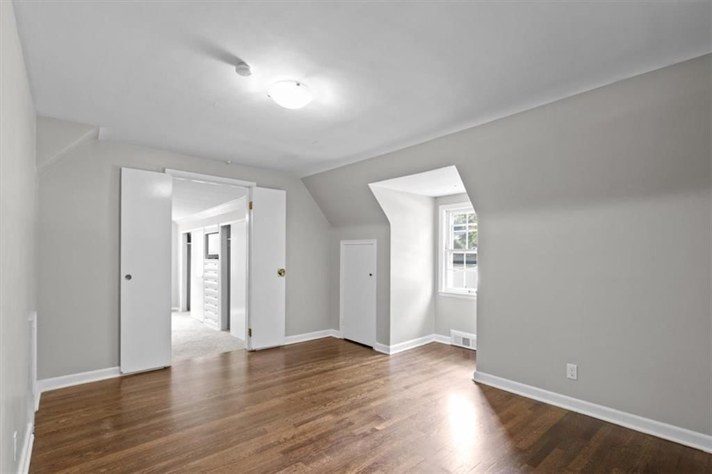 8308 W 61st Street — photo 14