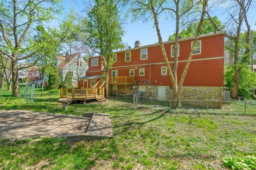 8308 W 61st Street — photo 27