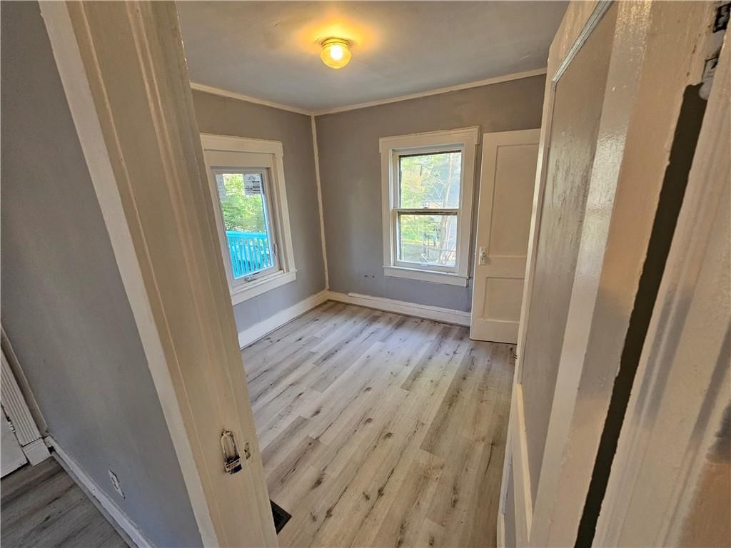 4410 Myrtle Avenue — photo 2