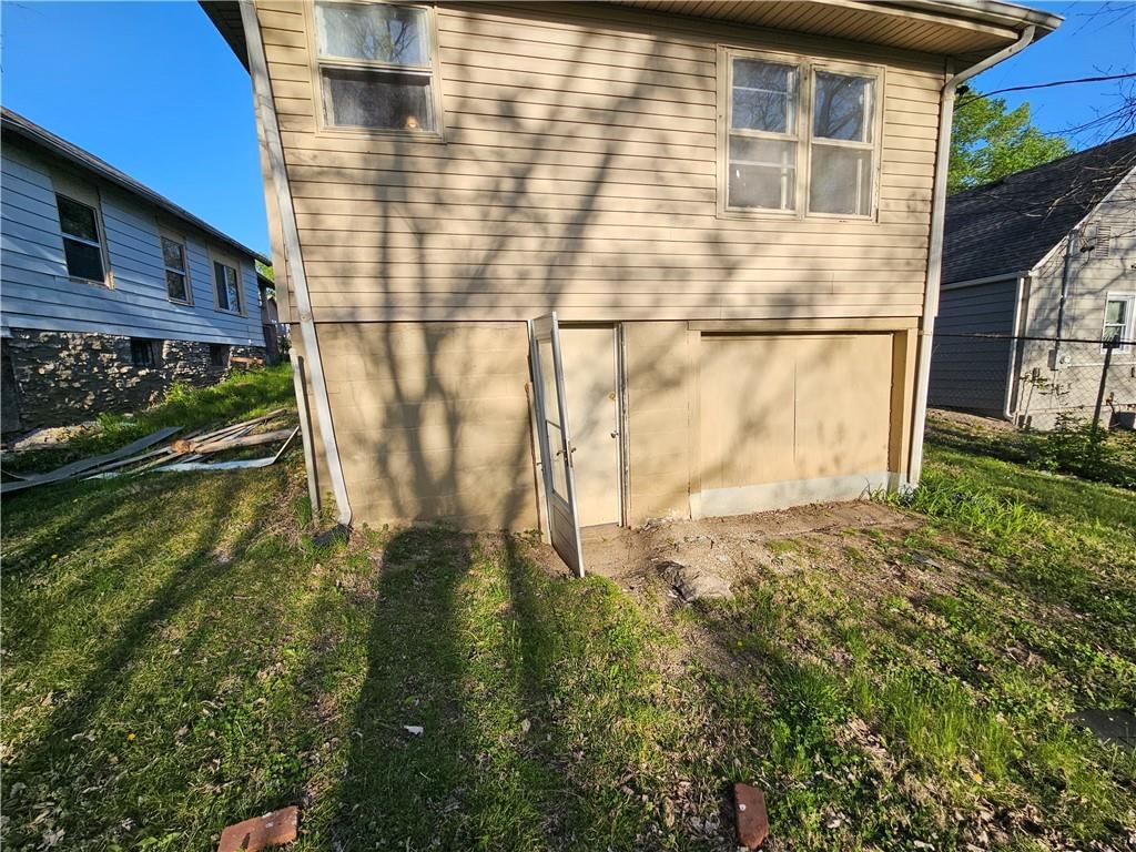 4410 Myrtle Avenue — photo 12