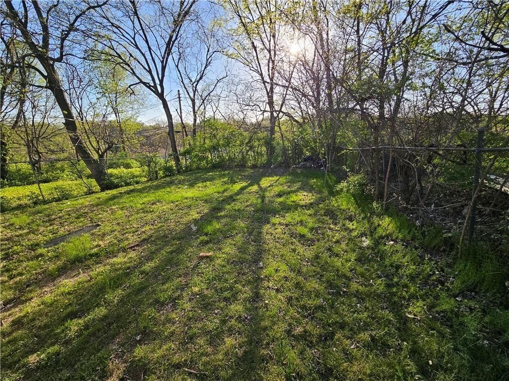 4410 Myrtle Avenue — photo 13