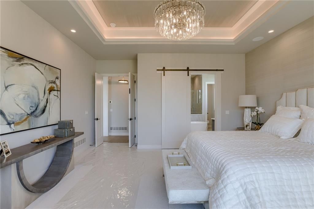 Photo 17 of 41 - 13610 Granada Drive, Leawood, KS 66224