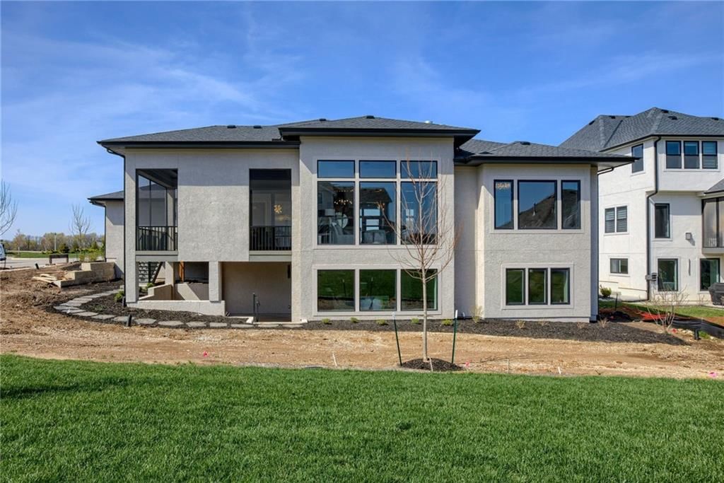 Photo 34 of 41 - 13610 Granada Drive, Leawood, KS 66224
