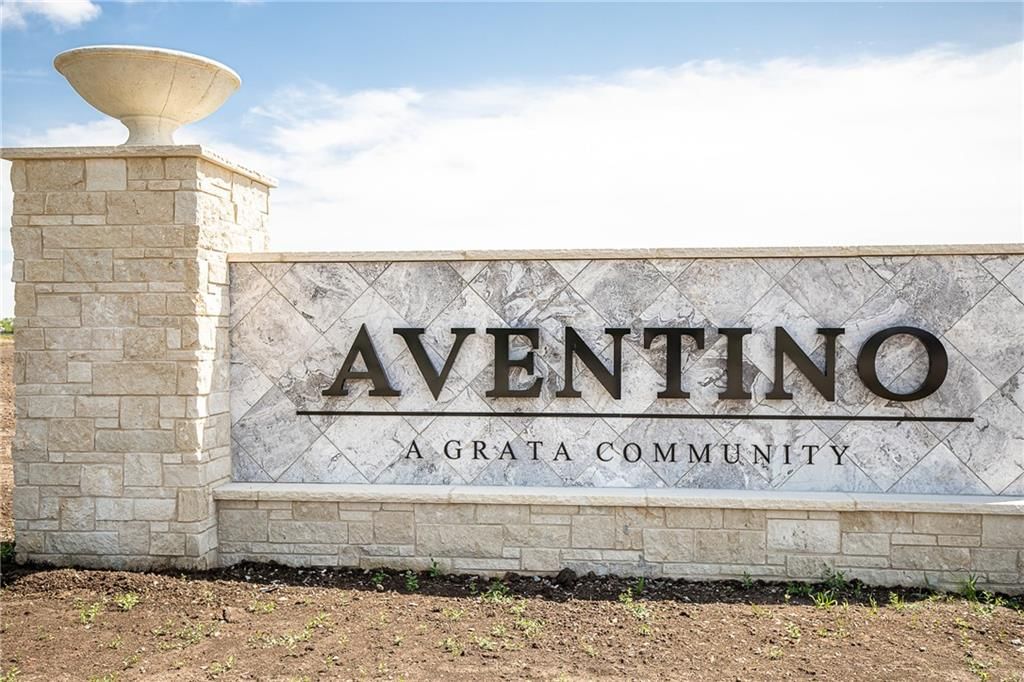 Photo 41 of 41 - 13610 Granada Drive, Leawood, KS 66224