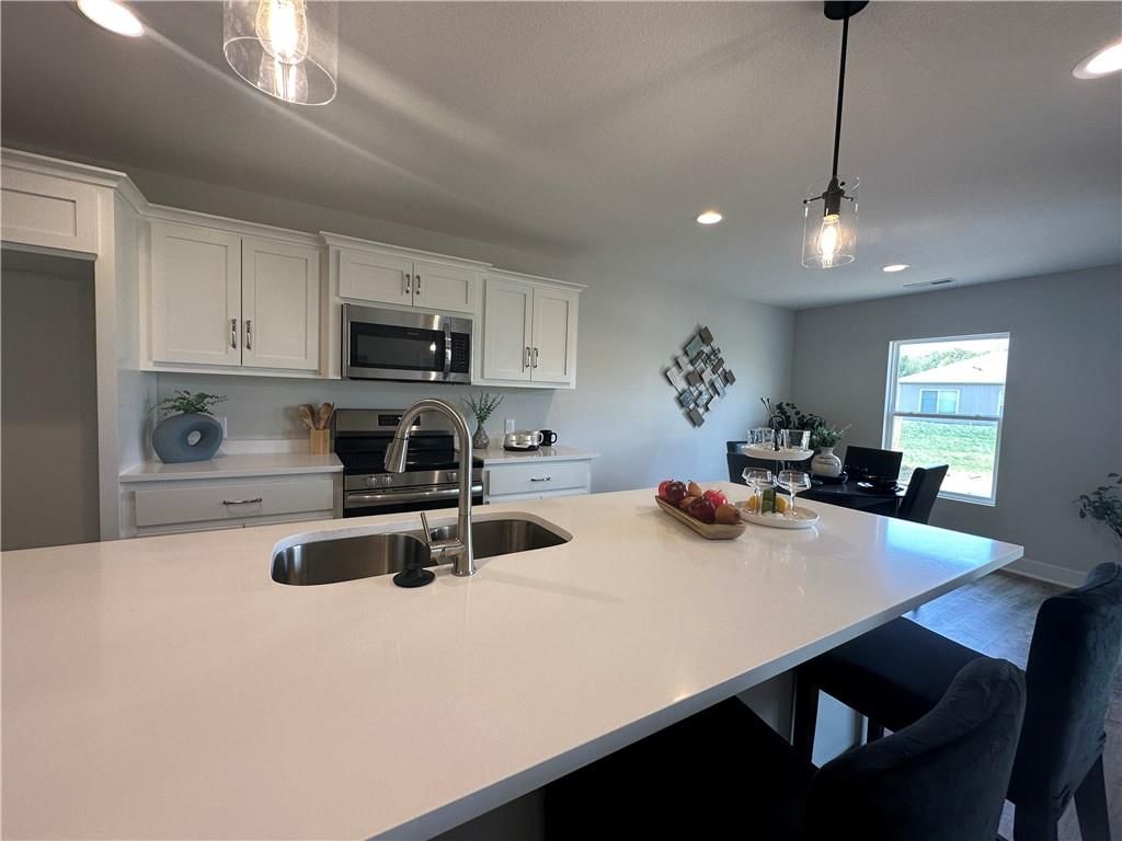 408 Ash Street — photo 6