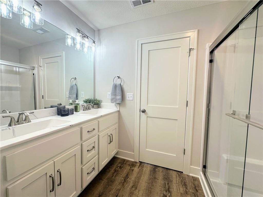 408 Ash Street — photo 16
