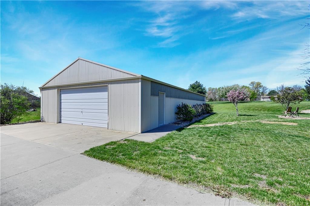 1800 SW Cemetery Road — photo 45
