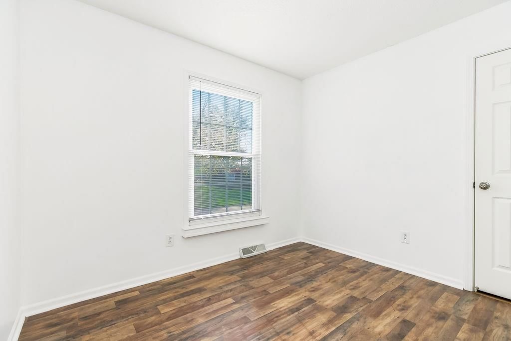 1805 NE 5th Street — photo 11