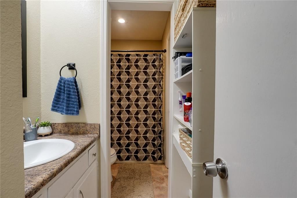 2202 SE Park Avenue — photo 11