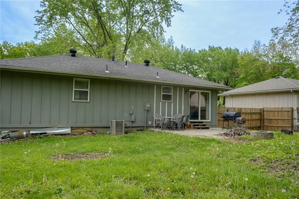 2202 SE Park Avenue — photo 29