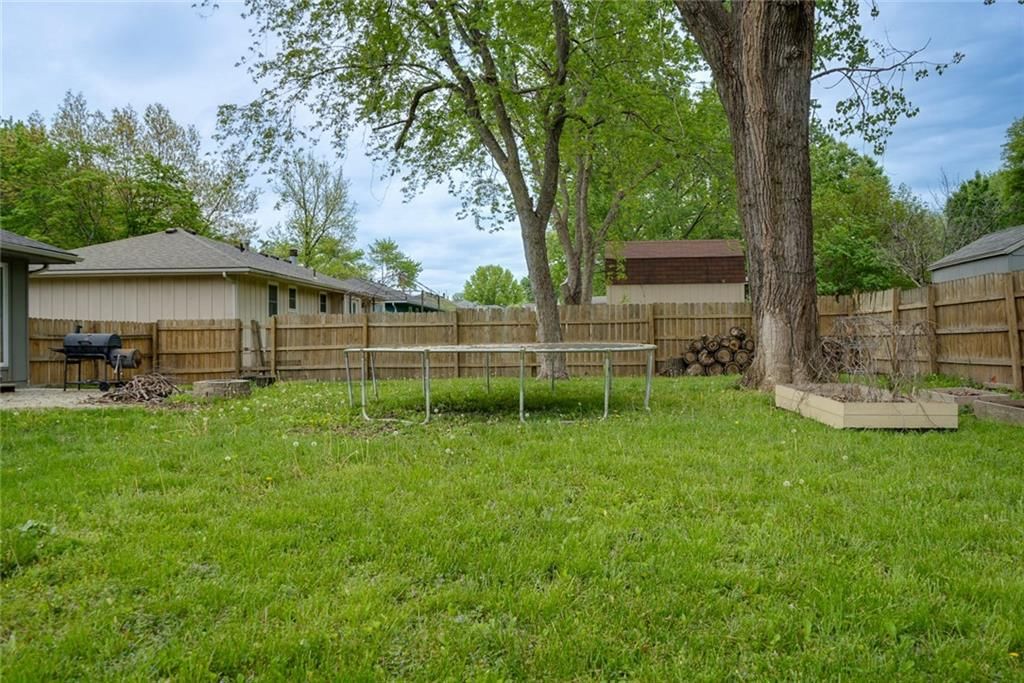 2202 SE Park Avenue — photo 32