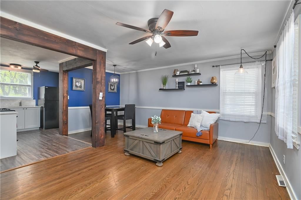 Photo 8 of 28 - 115 W 97th Street