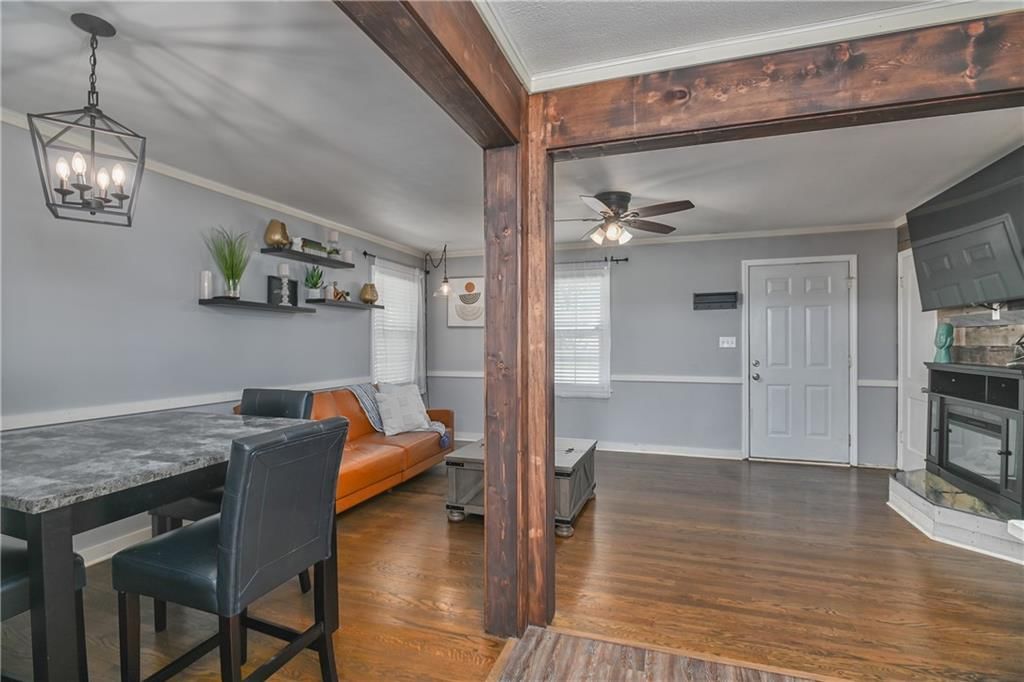 Photo 11 of 28 - 115 W 97th Street