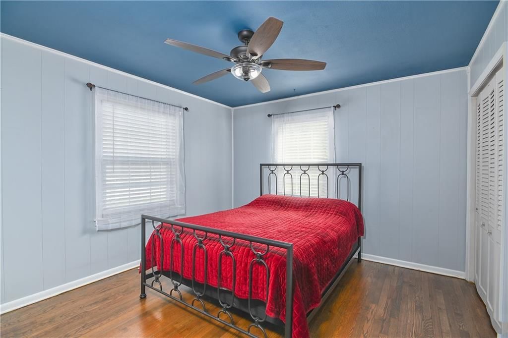 Photo 16 of 28 - 115 W 97th Street