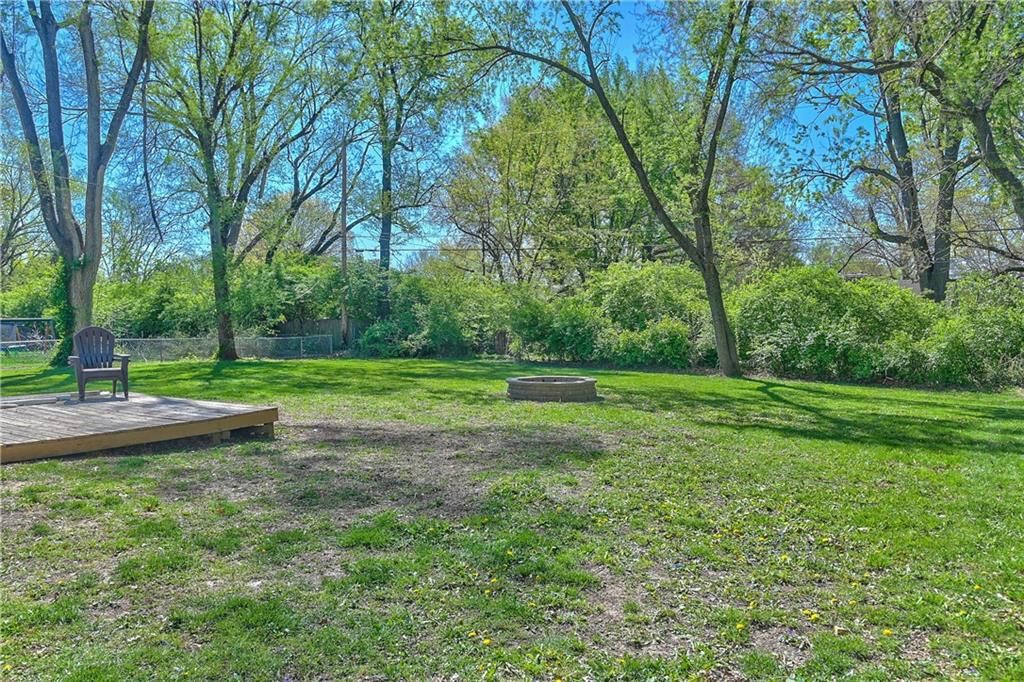 Photo 25 of 28 - 115 W 97th Street