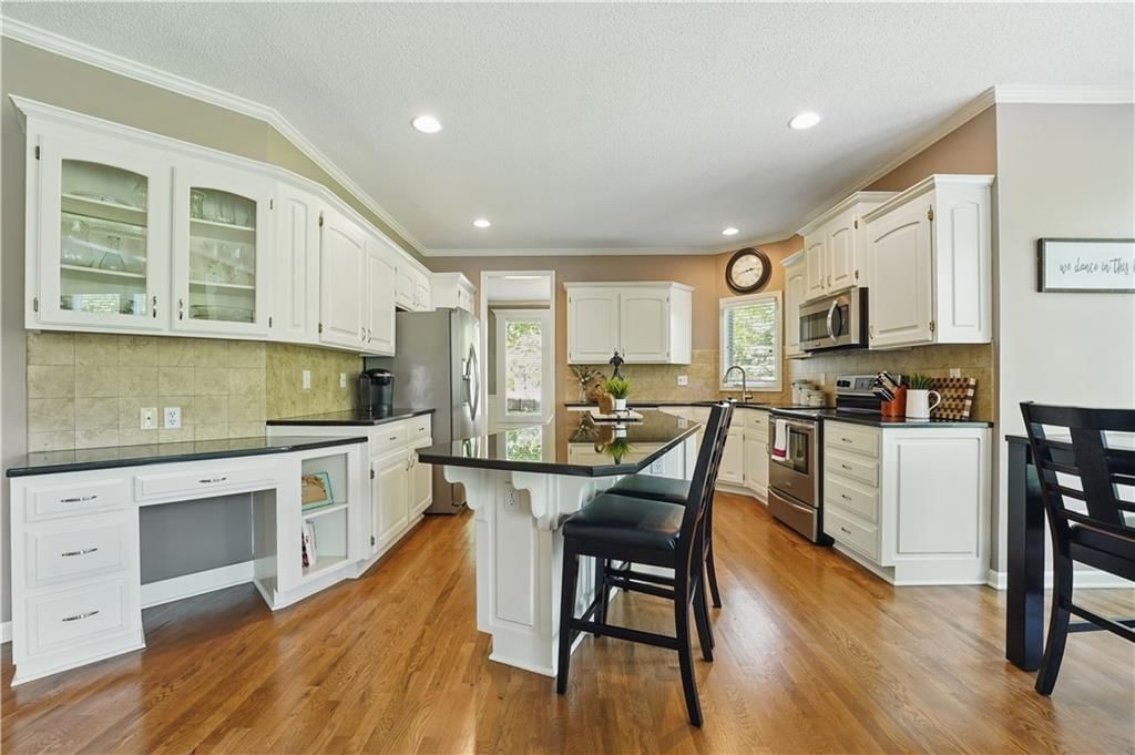 14221 Rosehill Street — photo 8
