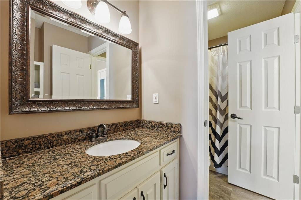 14221 Rosehill Street — photo 32