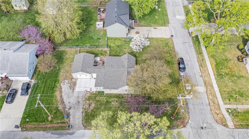 107 E Olive Street — photo 2