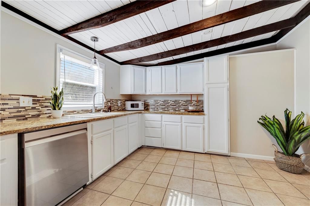107 E Olive Street — photo 12