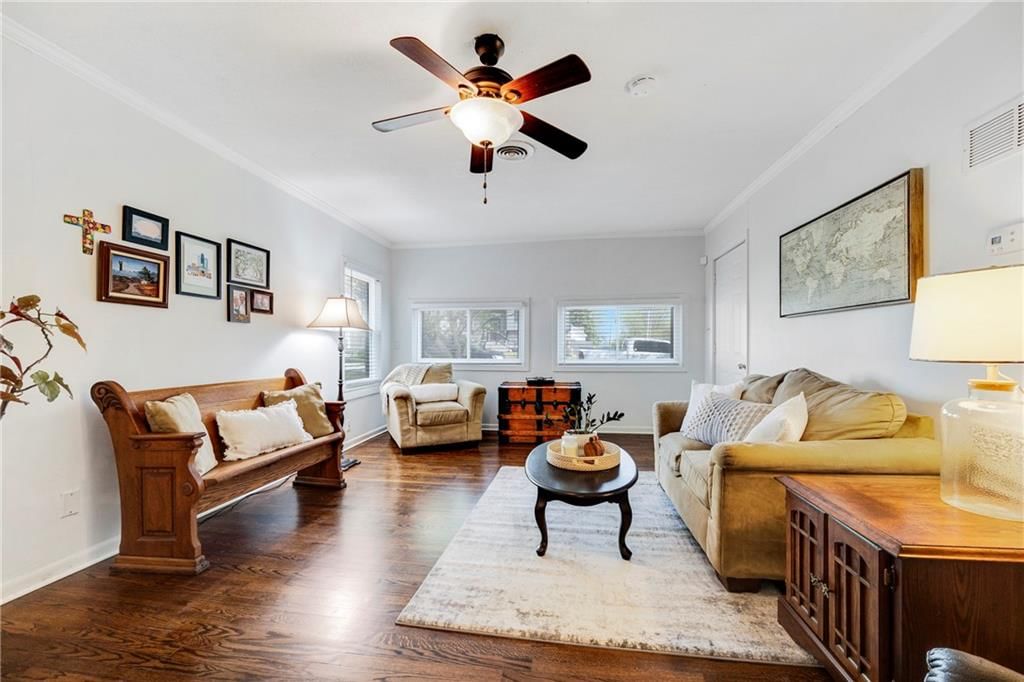 107 E Olive Street — photo 15