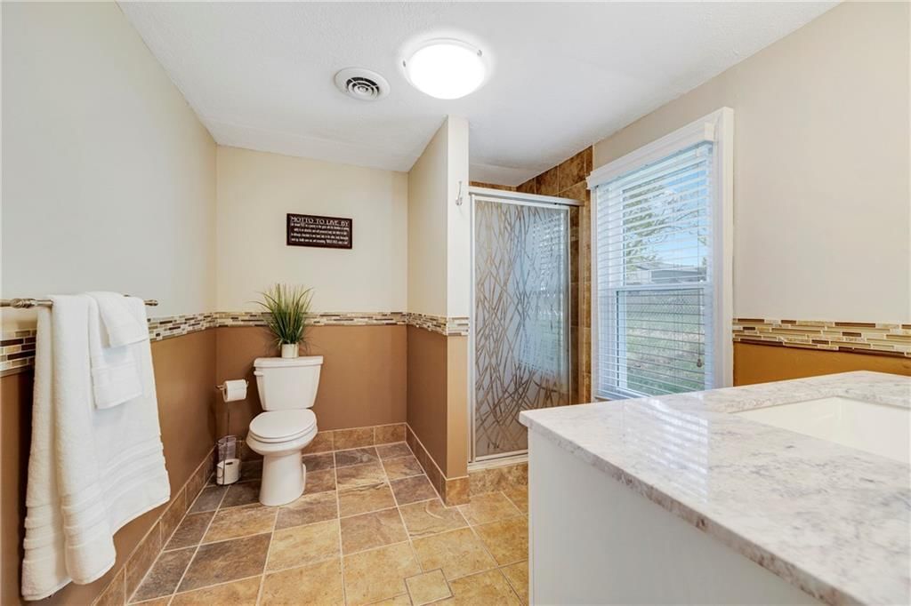107 E Olive Street — photo 21