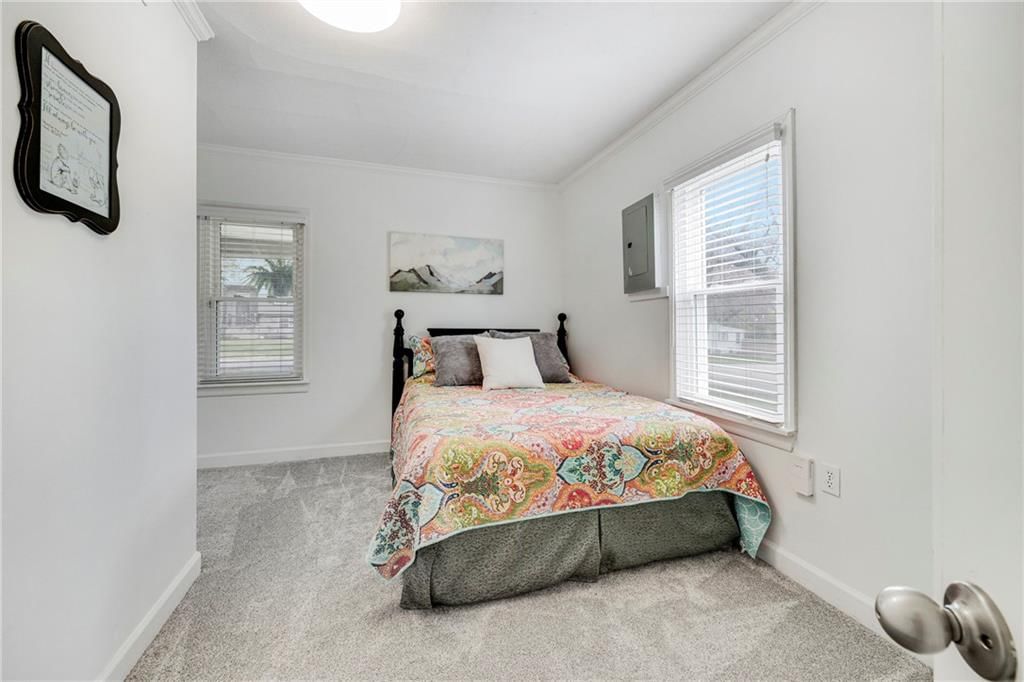 107 E Olive Street — photo 23
