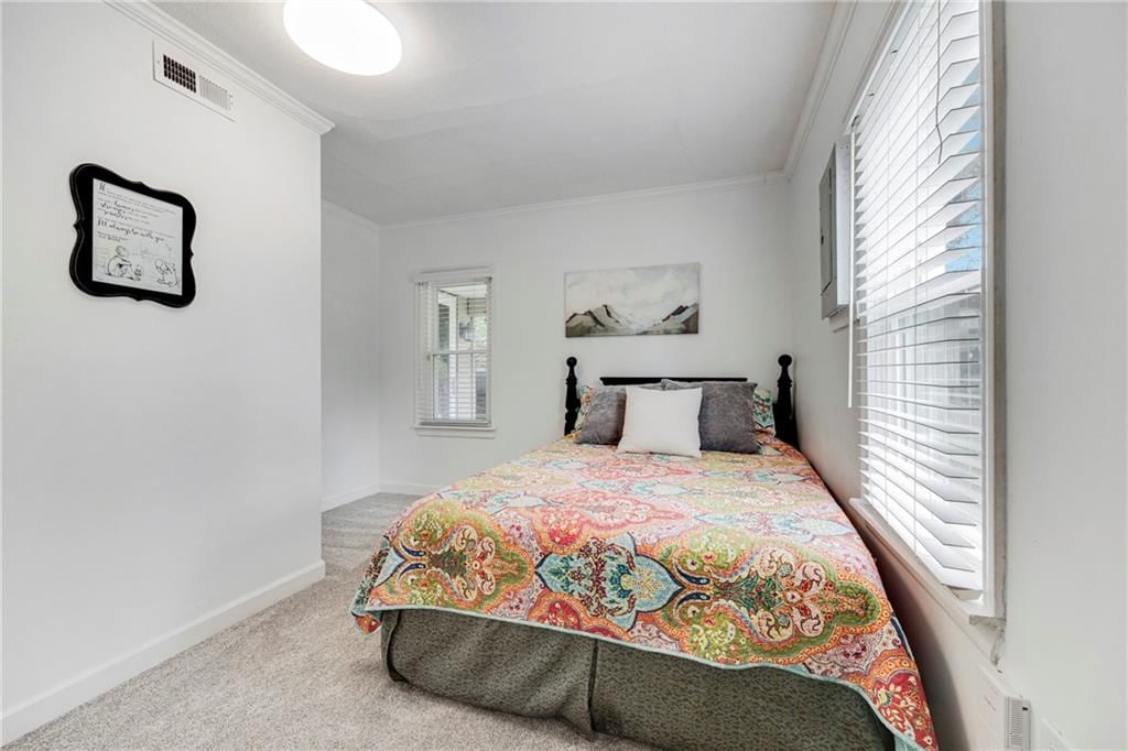 107 E Olive Street — photo 24