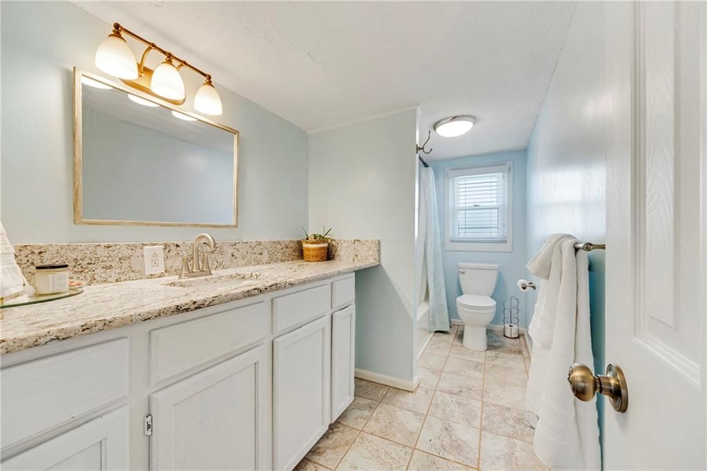 107 E Olive Street — photo 26