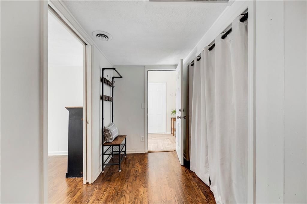 107 E Olive Street — photo 27