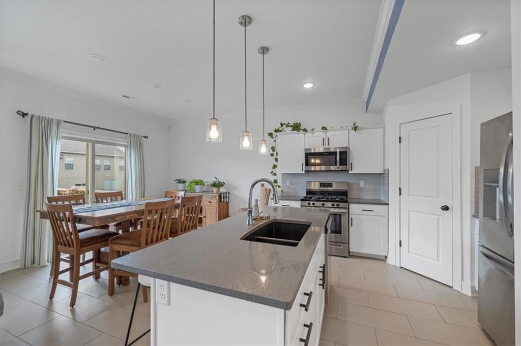 7377 Grand Slam Street — photo 27