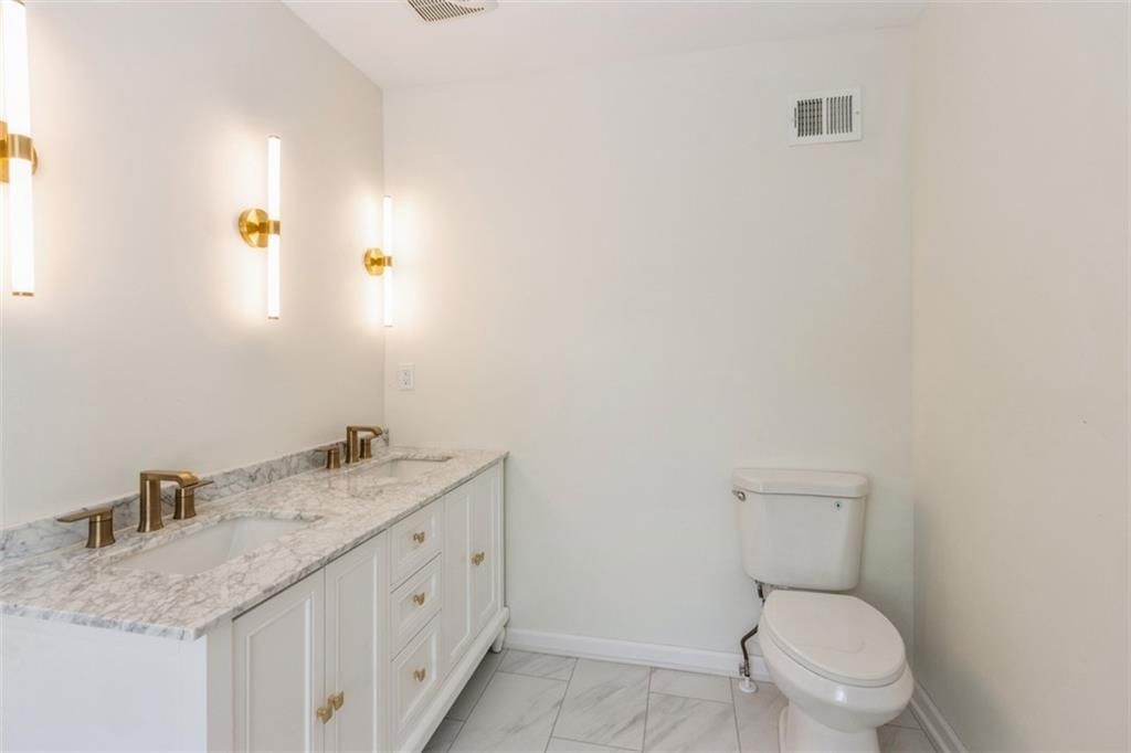10031 Catalina Street — photo 21