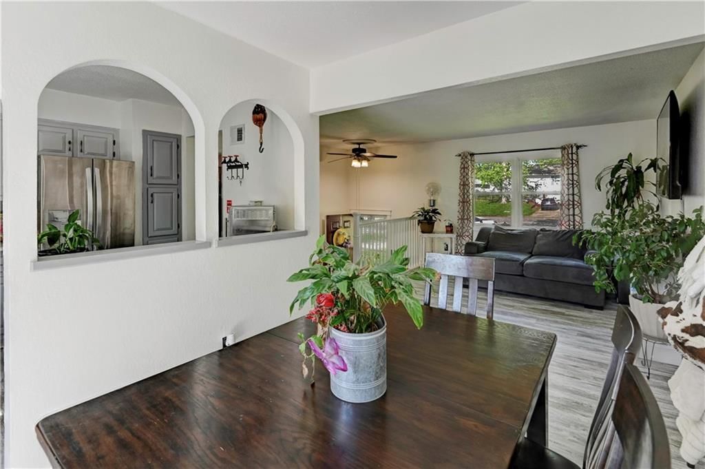 1414 N Cloverdale Court — photo 10