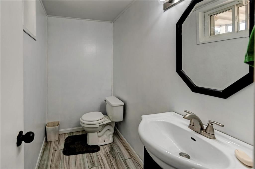 1414 N Cloverdale Court — photo 32