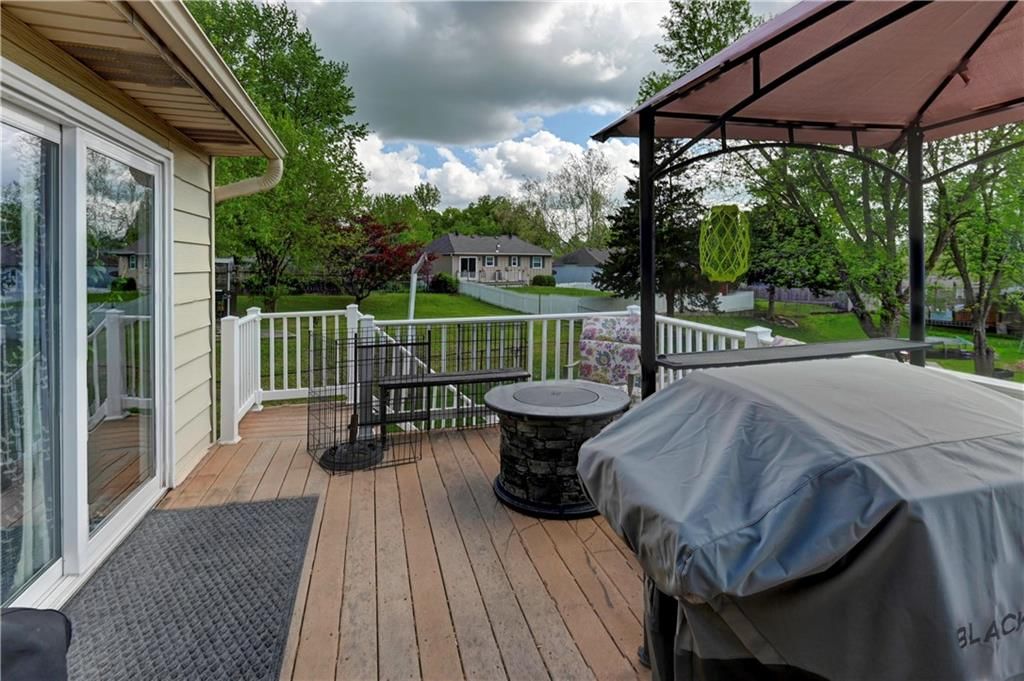 1414 N Cloverdale Court — photo 41