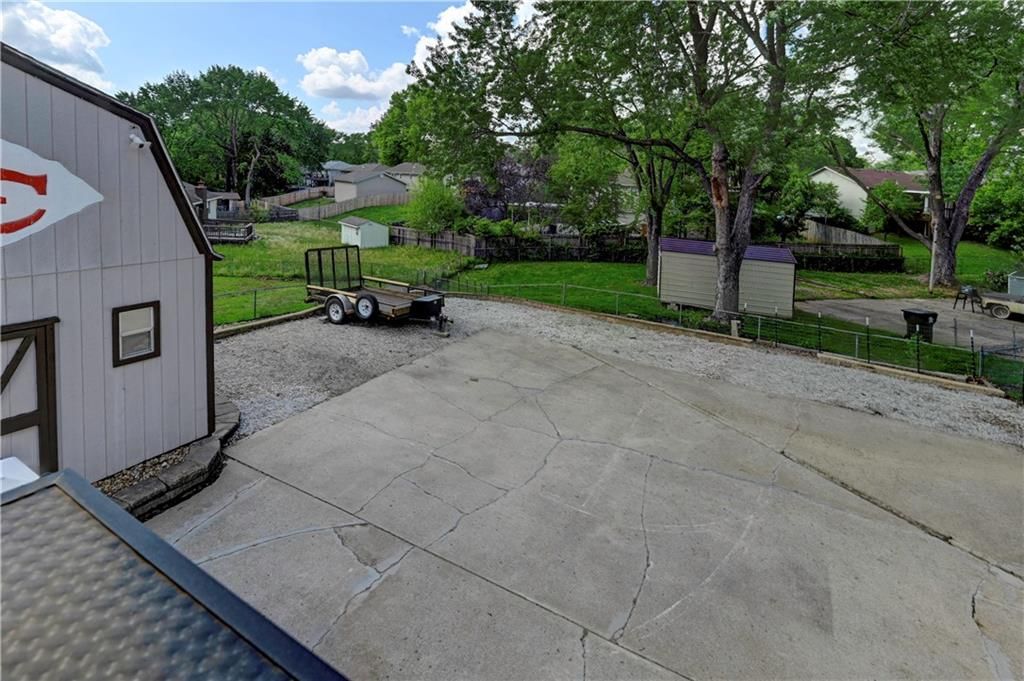 1414 N Cloverdale Court — photo 46