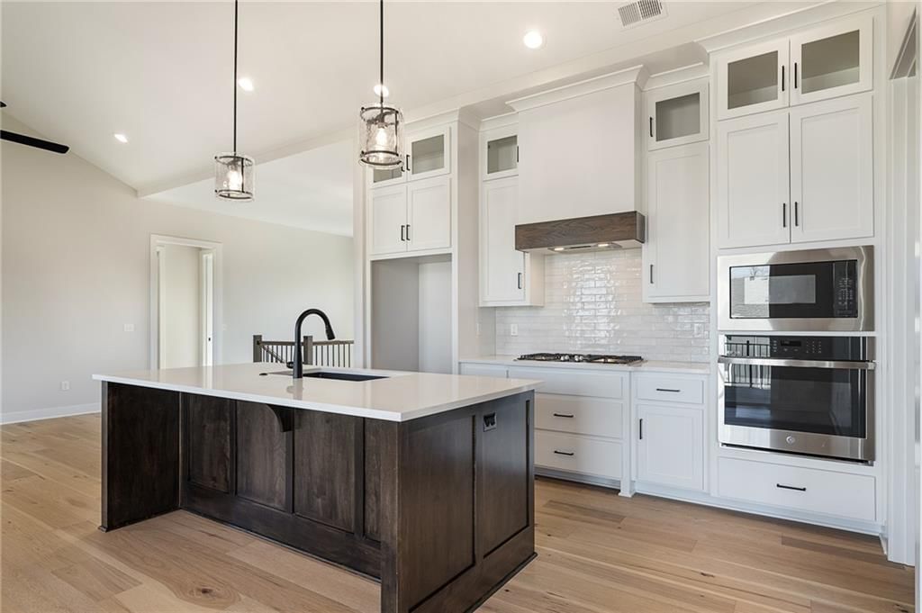 25016 W 89th Terrace — photo 14