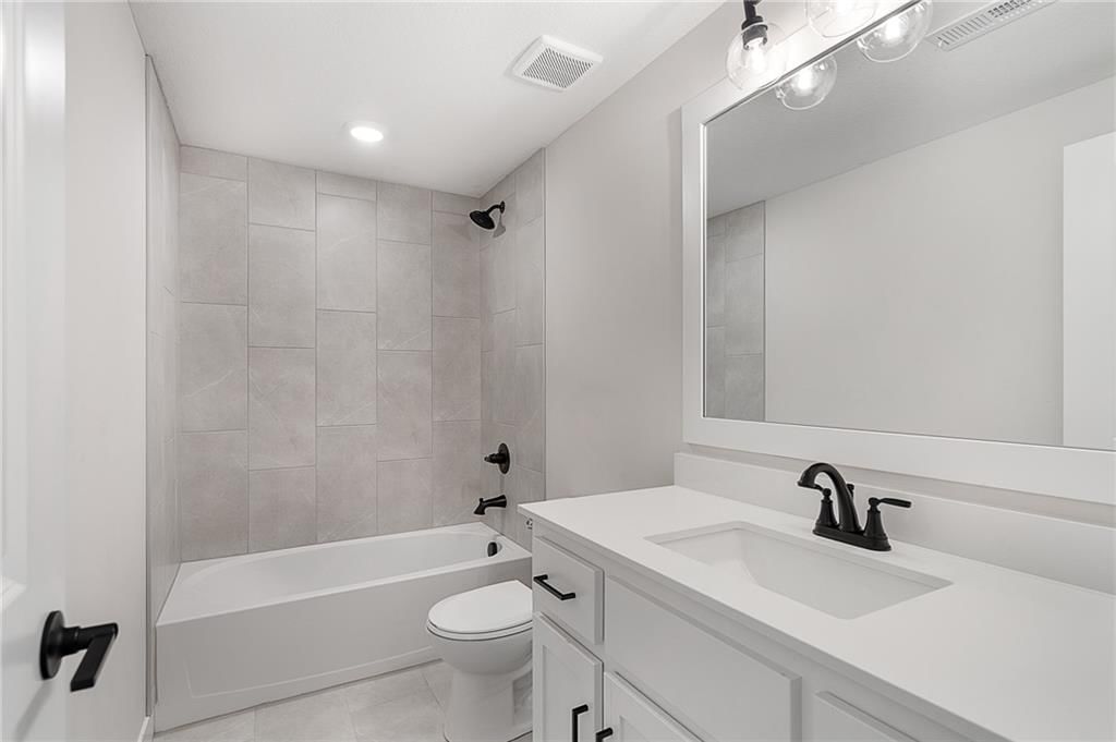 25016 W 89th Terrace — photo 40