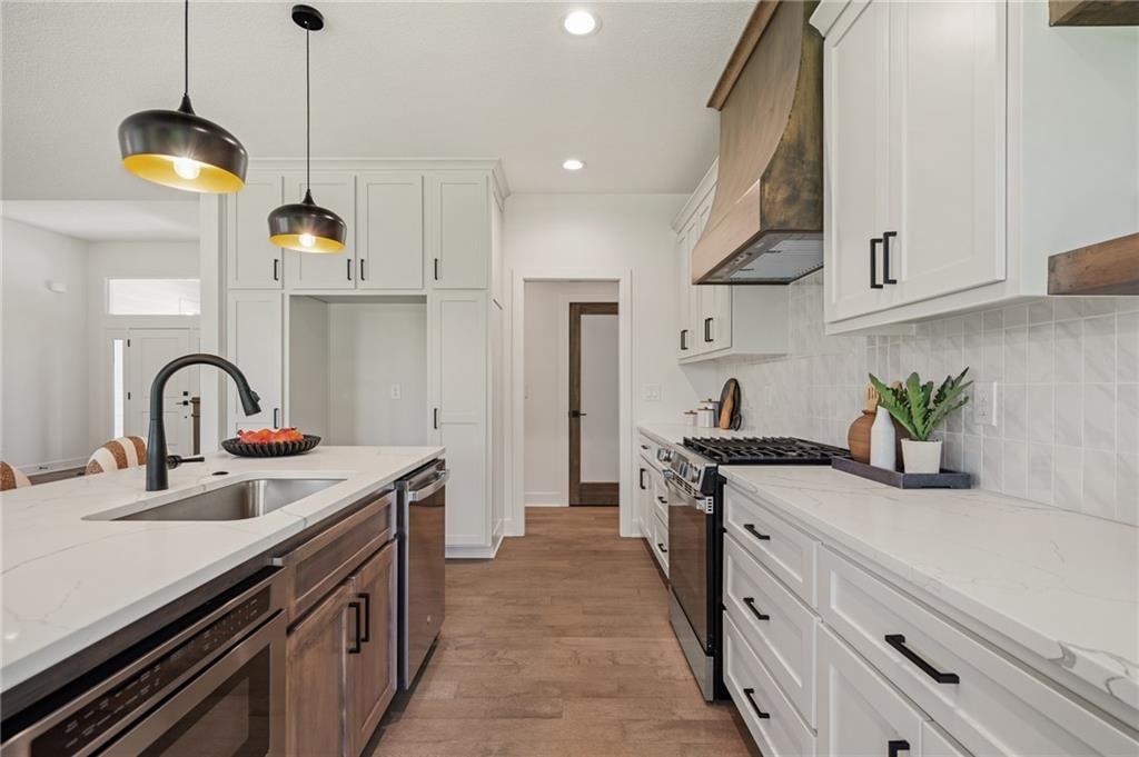 14266 S Houston Street — photo 16