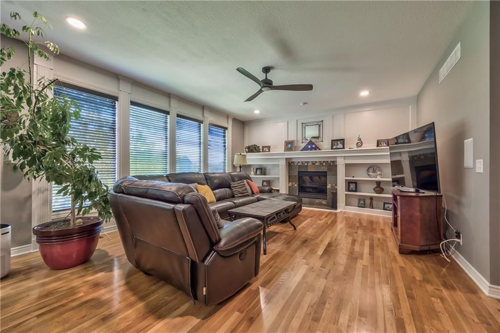 6029 BROWNRIDGE Drive — photo 8