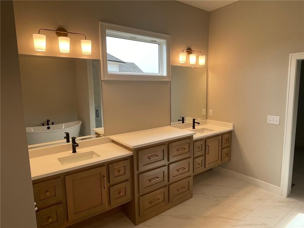 7115 Richards Drive — photo 12