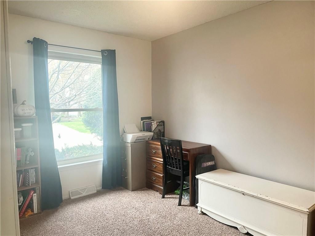 1005 W 17th Street — photo 24