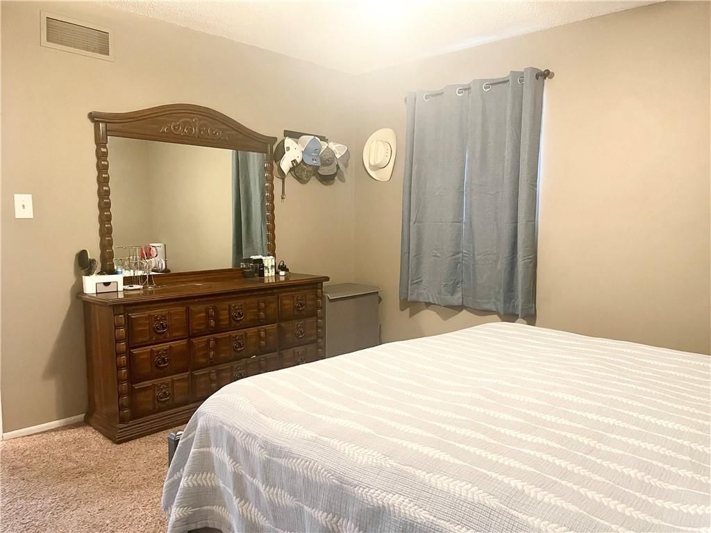 1005 W 17th Street — photo 28