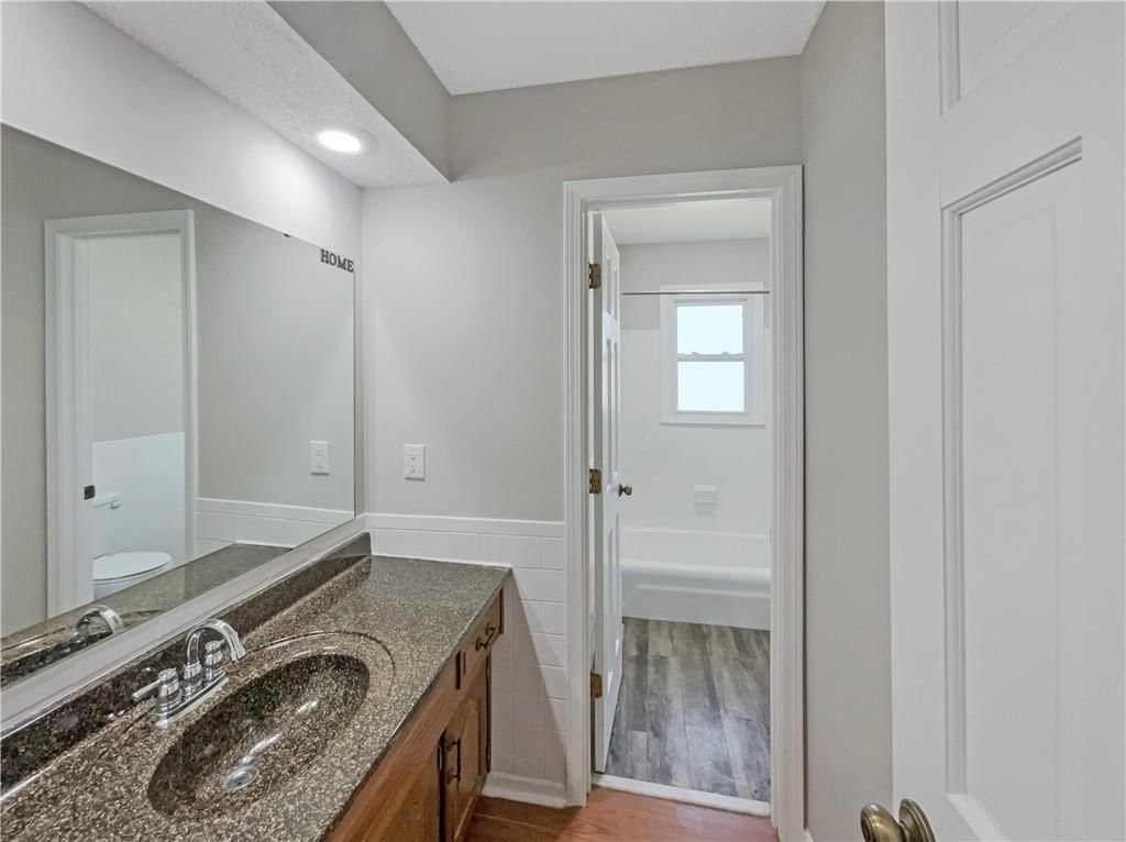 Photo 7 of 18 - 3214 S Hawthorne Avenue