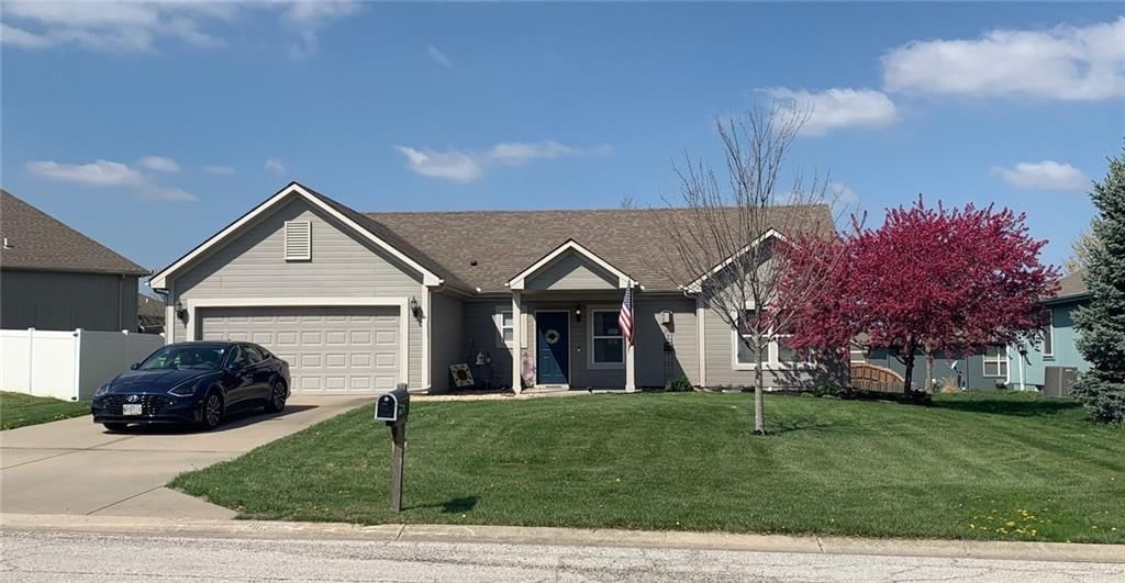 Photo 1 of 16 - 16914 MEADOW CREEK Circle