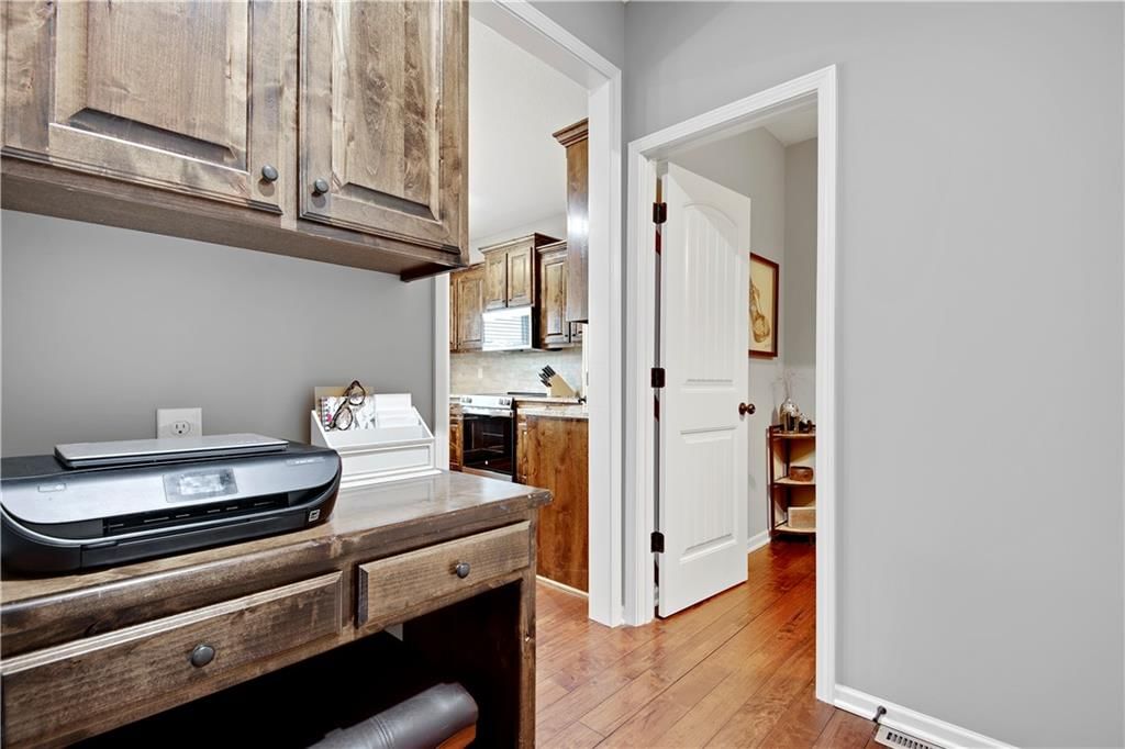 16109 S Heatherwood Street — photo 10